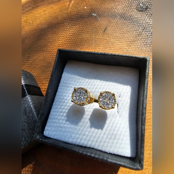 Elegant Gold and Silver Stud Dimond Zircon Earrings - Picture 1 of 7